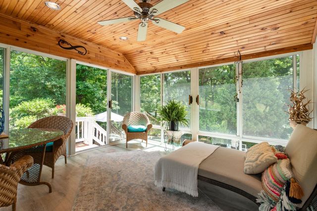 2 Grandview Road, Windham, NH 03087
