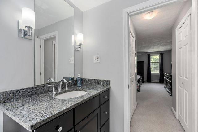 2 Grandview Road, Windham, NH 03087