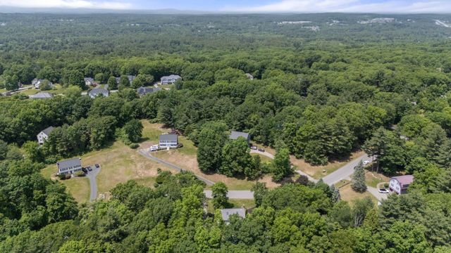 2 Grandview Road, Windham, NH 03087