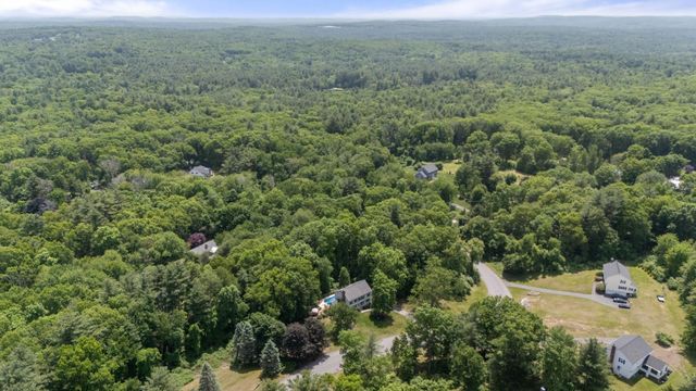 2 Grandview Road, Windham, NH 03087
