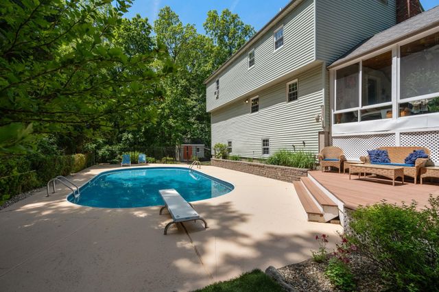 2 Grandview Road, Windham, NH 03087