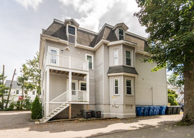 92 Brown Street 1, Waltham, MA 02453