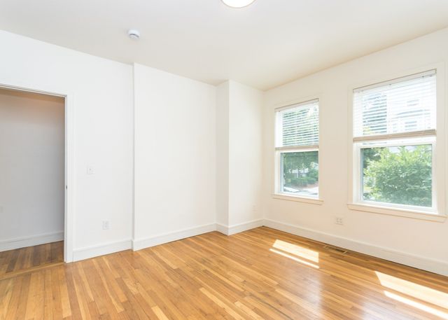92 Brown Street 1, Waltham, MA 02453