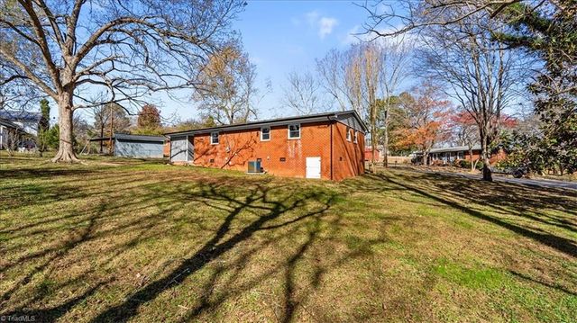 2050 Welborn Circle, Ramseur, NC 27316
