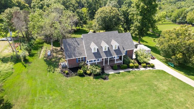 2371 Beasley Ln, Columbia, TN 38401