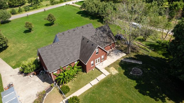 2371 Beasley Ln, Columbia, TN 38401