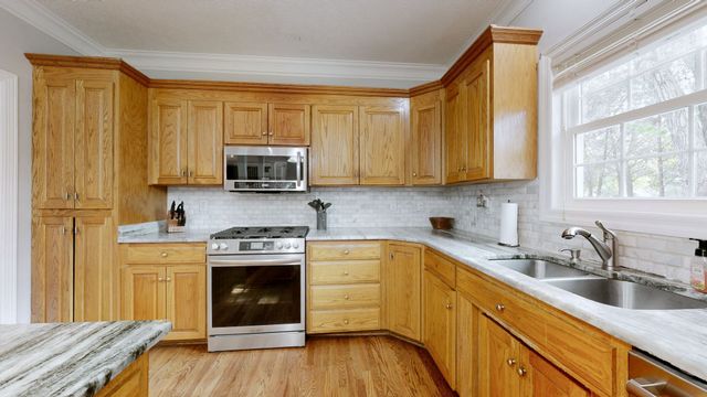 2371 Beasley Ln, Columbia, TN 38401