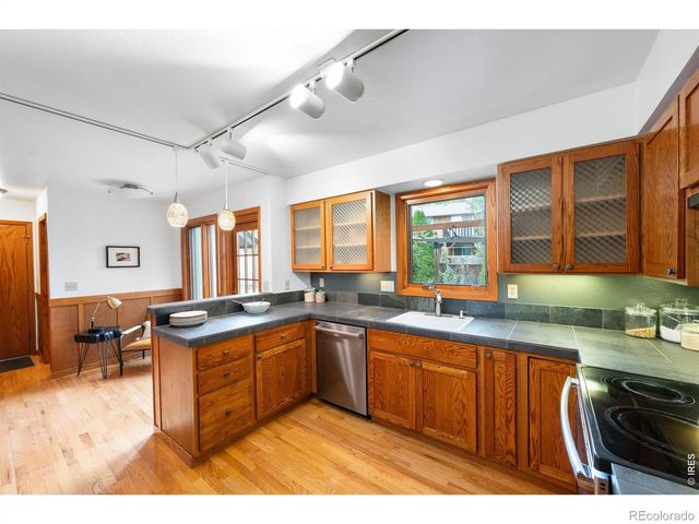 900 Whalers Way, Fort Collins, CO 80525