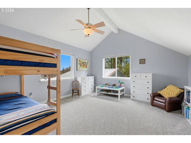 180 Sw 3RD St, Dundee, OR 97115