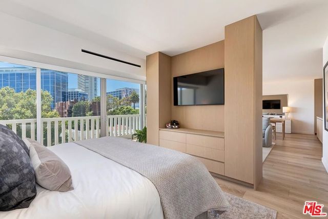 999 N Doheny Drive 601, West Hollywood, CA 90069