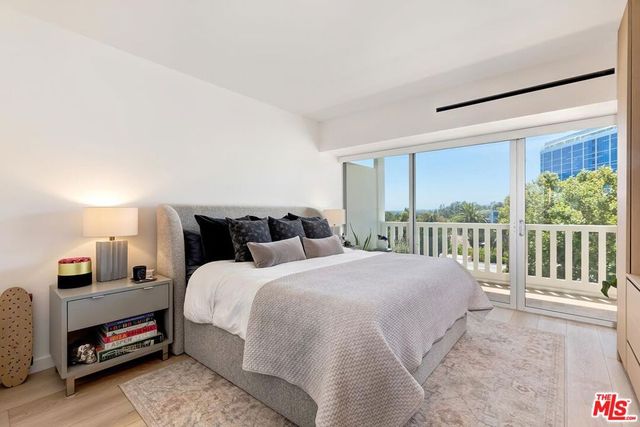 999 N Doheny Drive 601, West Hollywood, CA 90069
