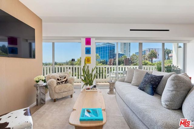 999 N Doheny Drive 601, West Hollywood, CA 90069