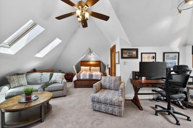 3261 S Logan AVENUE, Milwaukee, WI 53207