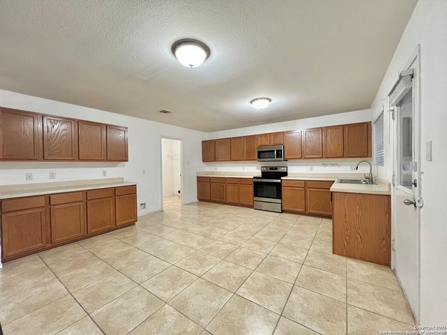 24707 Corral Gabble, San Antonio, TX 78261