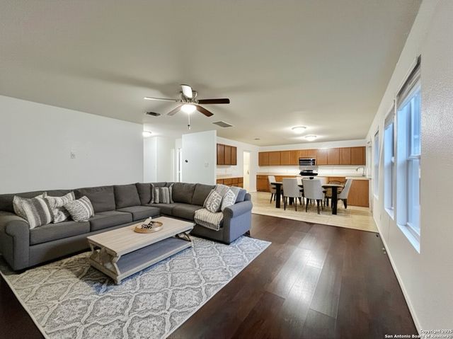 24707 Corral Gabble, San Antonio, TX 78261