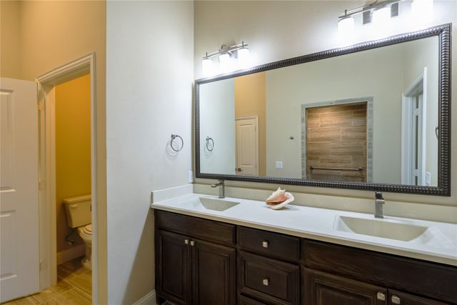 878 Hatton Sumner Place, Arlington, TX 76005