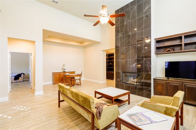 878 Hatton Sumner Place, Arlington, TX 76005