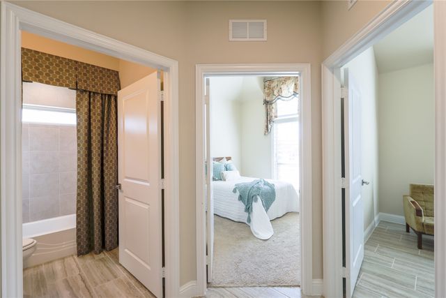 878 Hatton Sumner Place, Arlington, TX 76005