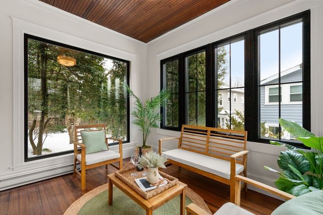 25 Barnard Ave, Watertown, MA 02472