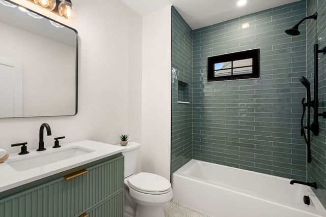 25 Barnard Ave, Watertown, MA 02472