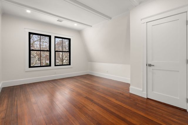 25 Barnard Ave, Watertown, MA 02472