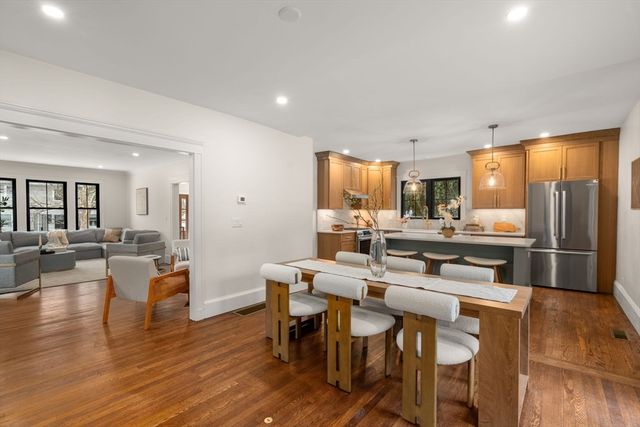 25 Barnard Ave, Watertown, MA 02472