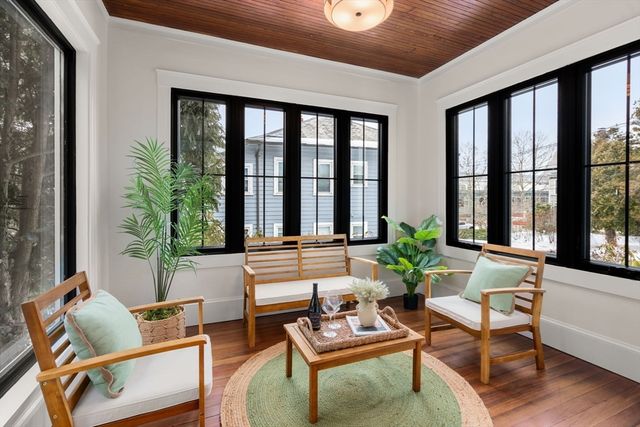 25 Barnard Ave, Watertown, MA 02472