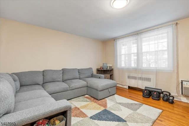 445 Morris Ave 4C, Springfield Twp., NJ 07081