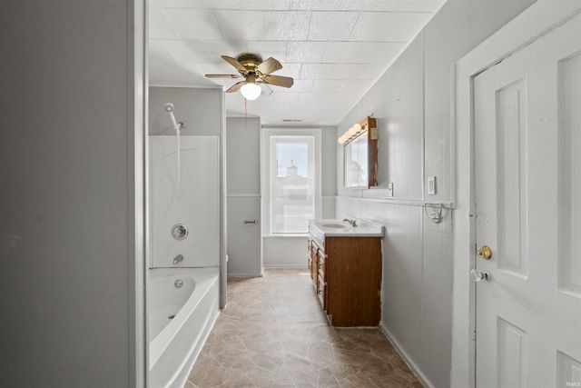424 Byron Street, Huntington, IN 46750