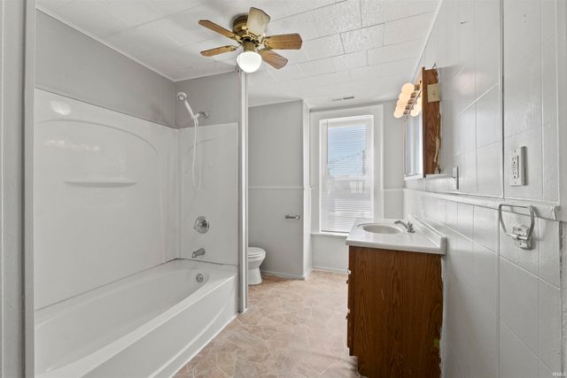 424 Byron Street, Huntington, IN 46750