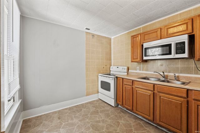 424 Byron Street, Huntington, IN 46750