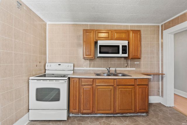 424 Byron Street, Huntington, IN 46750