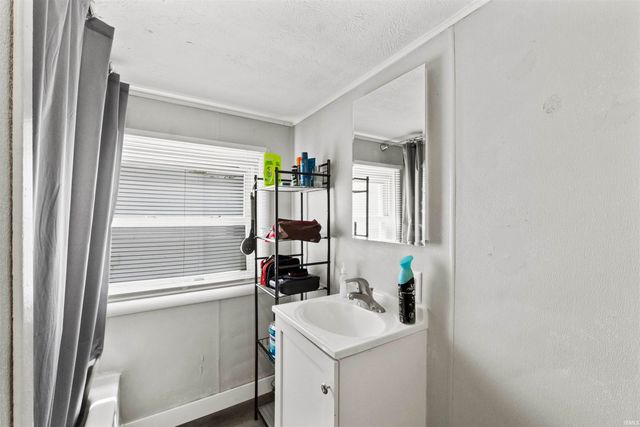 424 Byron Street, Huntington, IN 46750