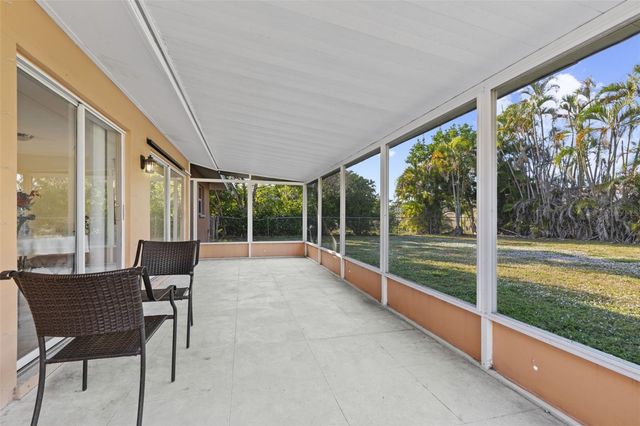 4156 COUNTRY CLUB BOULEVARD, Cape Coral, FL 33904