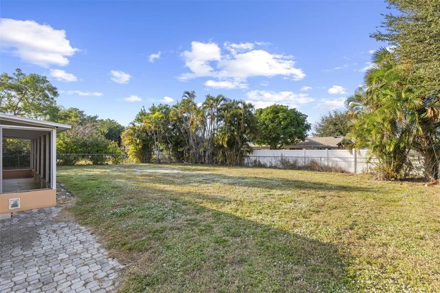 4156 COUNTRY CLUB BOULEVARD, Cape Coral, FL 33904