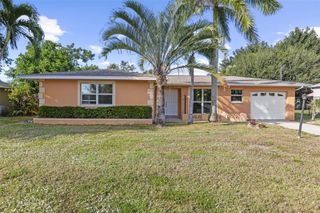 4156 COUNTRY CLUB BOULEVARD, Cape Coral, FL 33904
