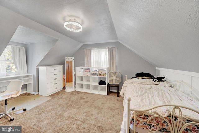 9409 FLAGSTONE DR, Baltimore, MD 21234