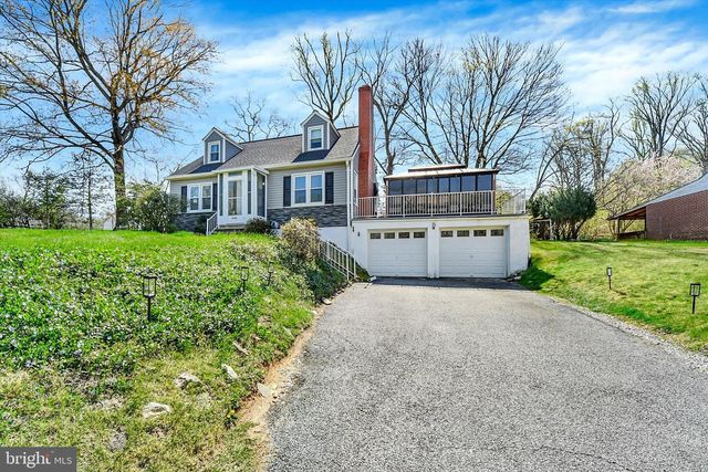 9409 FLAGSTONE DR, Baltimore, MD 21234