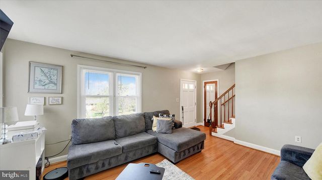 9409 FLAGSTONE DR, Baltimore, MD 21234