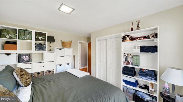 9409 FLAGSTONE DR, Baltimore, MD 21234