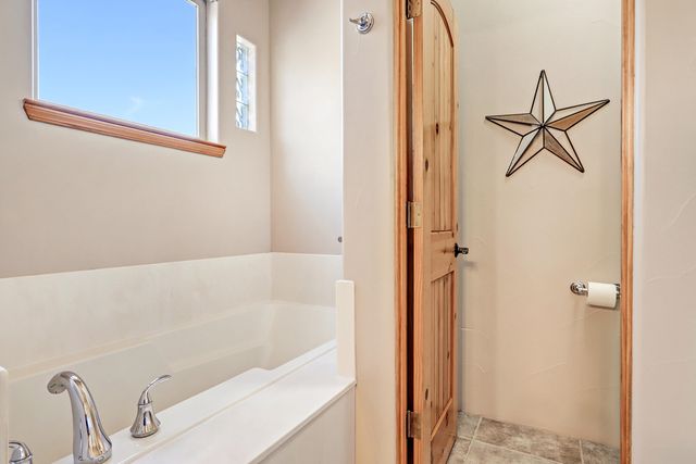 120 ESPINOSA Road, Corrales, NM 87048