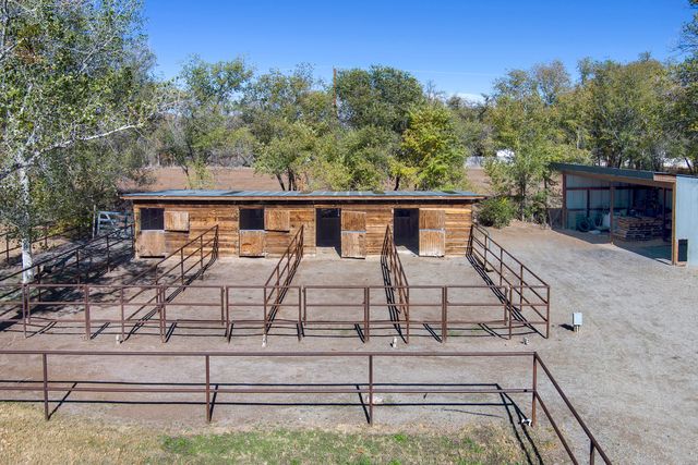120 ESPINOSA Road, Corrales, NM 87048
