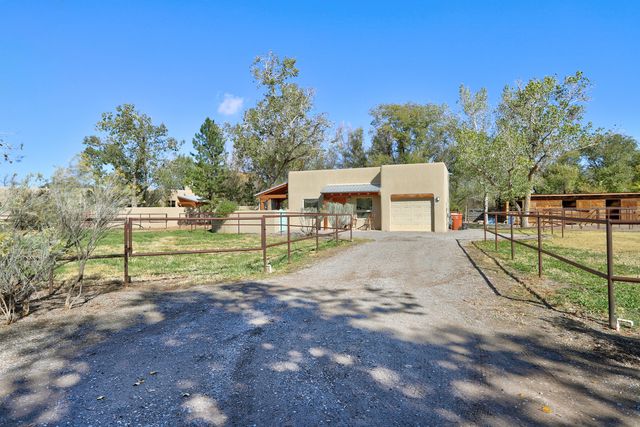 120 ESPINOSA Road, Corrales, NM 87048