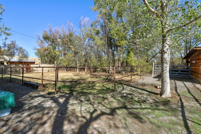 120 ESPINOSA Road, Corrales, NM 87048