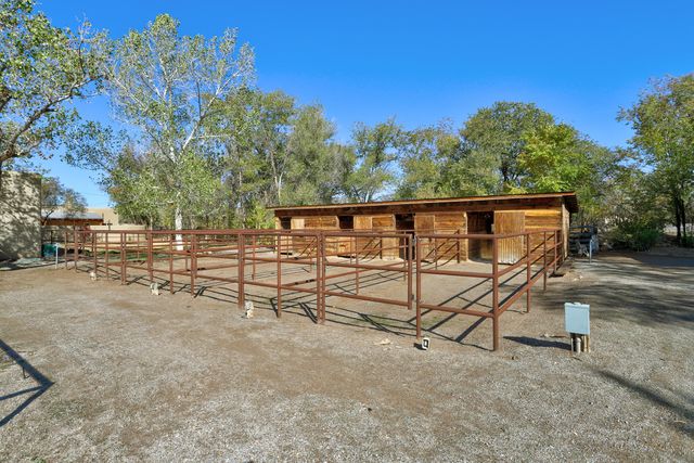 120 ESPINOSA Road, Corrales, NM 87048