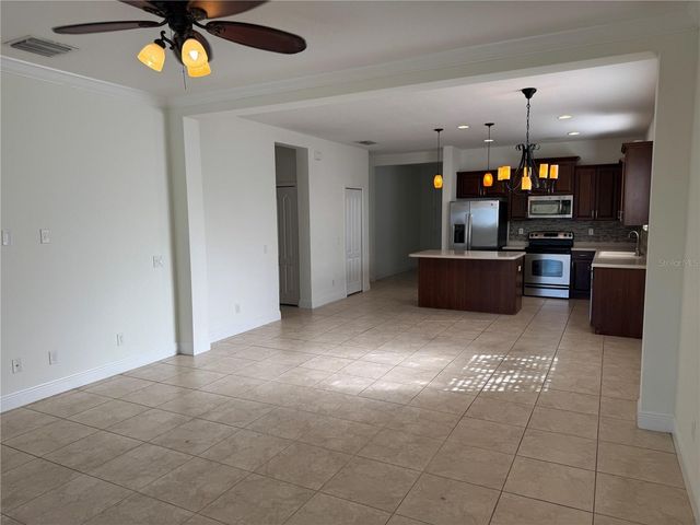 11765 FOREST PARK CIRCLE, Bradenton, FL 34211