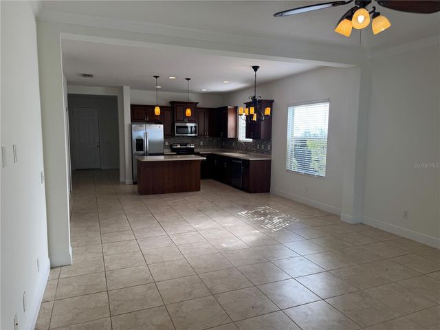 11765 FOREST PARK CIRCLE, Bradenton, FL 34211