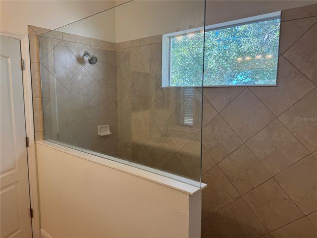 11765 FOREST PARK CIRCLE, Bradenton, FL 34211