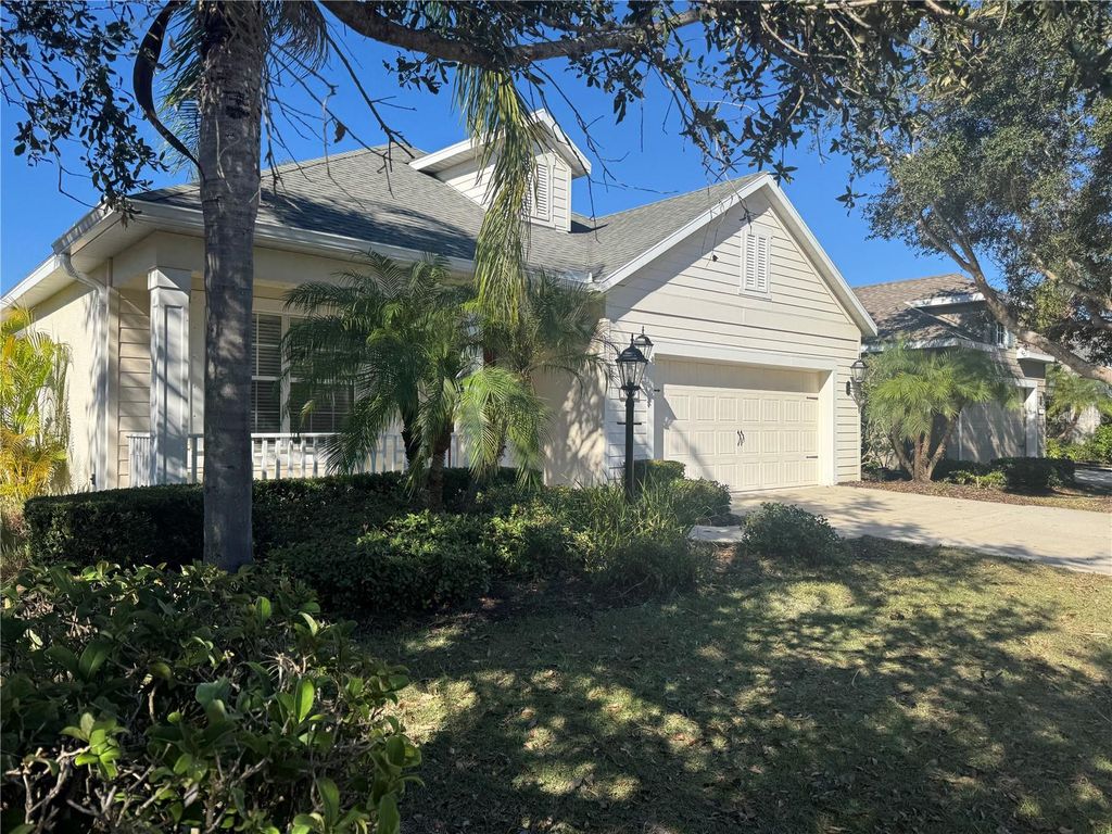 11765 FOREST PARK CIRCLE, Bradenton, FL 34211
