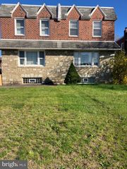 9075 CONVENT AVE, Philadelphia, PA 19136